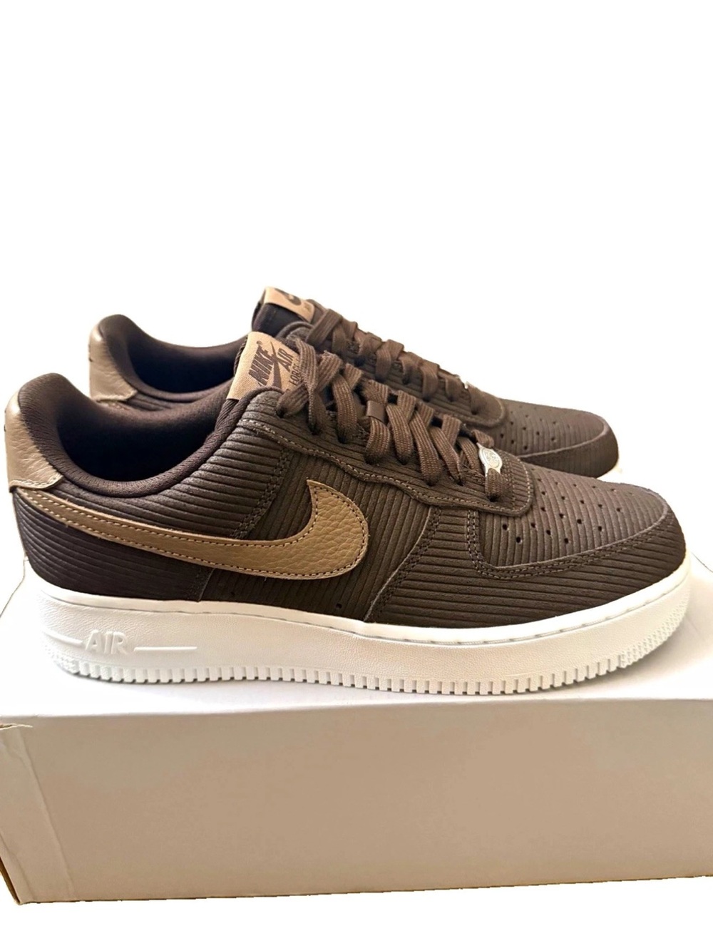 Nike Low-Top Sneakers in Brown with Tan Swoosh